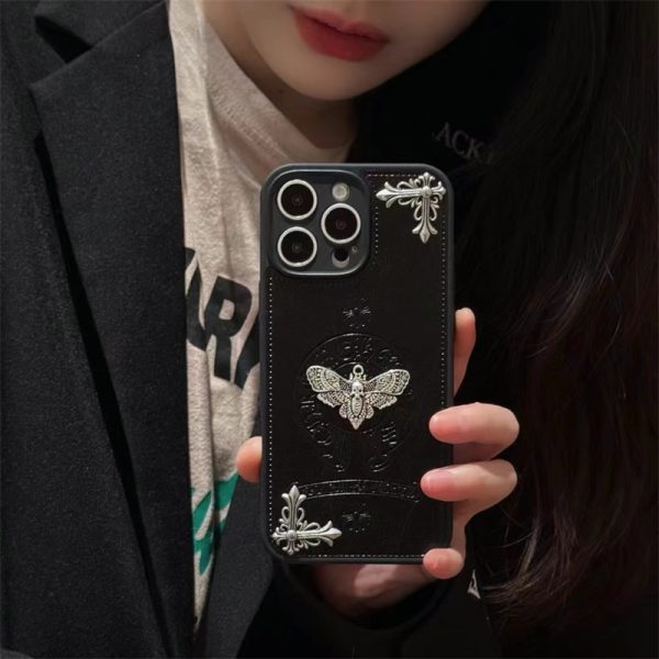 クロムハーツ iPhone16/16proケース CHROME HEARTS おしゃれ iphone14/13pro ケース ハイブランド メンズ スマホケースiphone かっこいい チャーム付き - Image 3