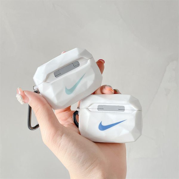 NIKE airpods/ airpods pro ケース スポーツブランド ナイキ AirPods4 ケース カバー カラビナ 個性 白 エアポッズ プロ ケース スポーツ風 韓国 人気 - Image 9