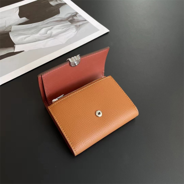 ロエベ 財布 wallet 本革 ウォレット 三つ折り ブランド スーパーコピー トライフォールド コインコンパート付き カーフスキン 人気ブランド 女性 40代 ススメ - Image 9